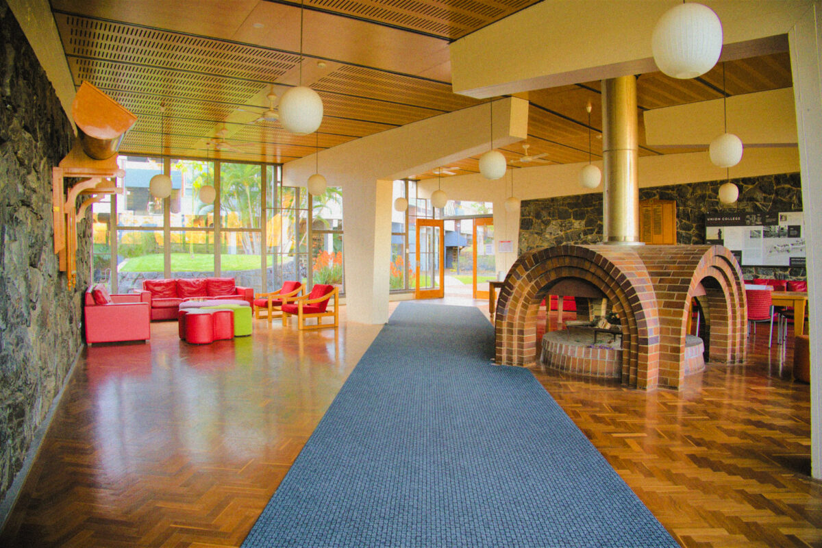 Stay_Facilities_FireRoom